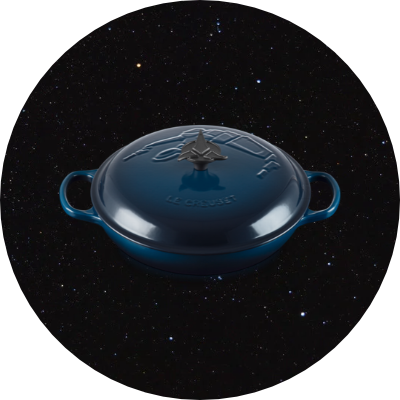 Le Creuset Star Trek Klingon Buffet Casserole with Klingon Trefoil Knob Nuit 30cm